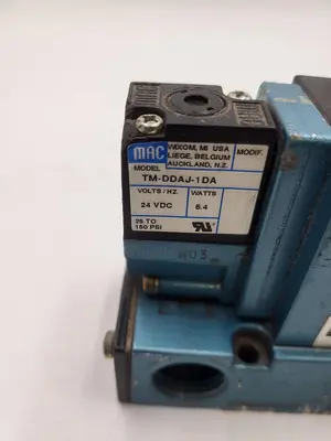 USED MAC MAC SOLENOID VALVE 82A-FC-CAA-TM-DDAP-1DA & TWO TM-DDAJ-1DA