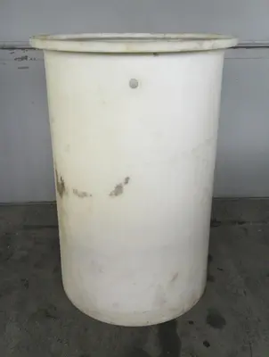 SPC9124  Tank 130 gallon vertical tank, poly, flat