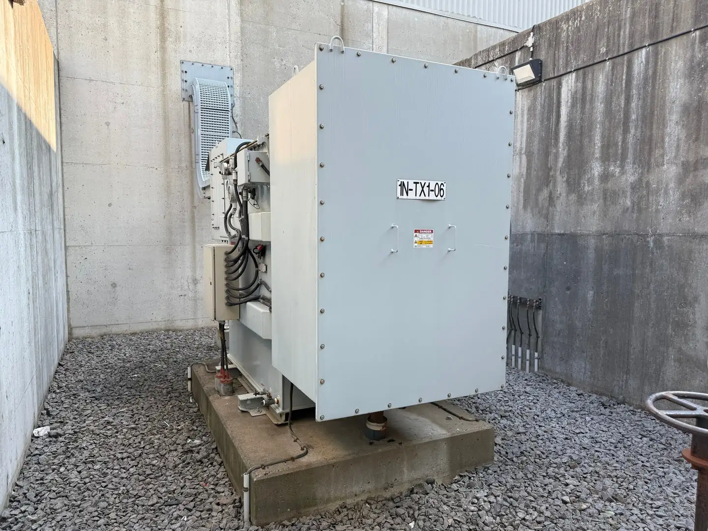 USED 2001 PIONEER TRANSFORMERS G2112B1413