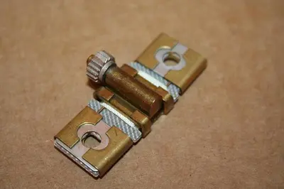 NEW SQUARE D B 0.81