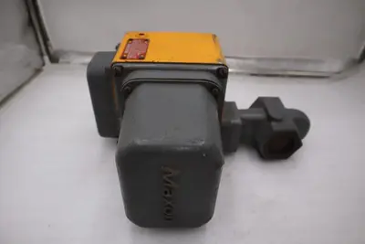 New Maxon 1.5" 5000 0 Natural Gas Shut Off Valve 70 PSI 115 Volt Trim 1-1 6 Sec