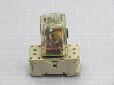 Used POTTER & BRUMFIELD _UNKNOWN_ Relays & Switches Texas US | OCO Industrial #1696570