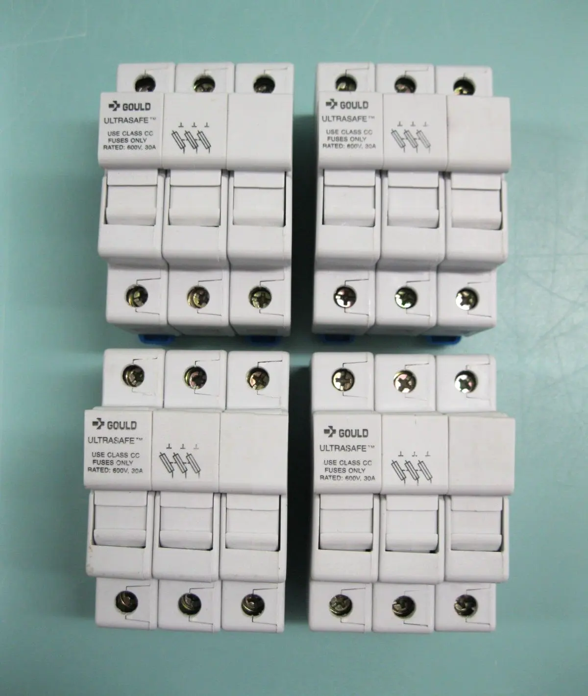 Lot of (4) Gould Ultrasafe USCC3 Class CC 3 Pole Fuse Holder F3