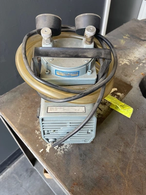 GAST DOA-P104-AA Vacuum Pumps | PM Machines (3)
