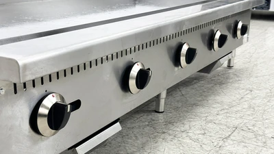 171-0437 60" 5-Burner Gas Griddle