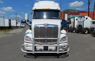 USED 2019 PETERBILT 579
