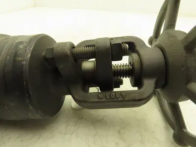 Bonney Forge A105N Gate Valve 1-1/4" NPT Forged Steel Rising Stem