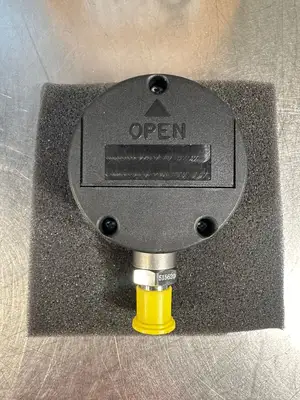 USED APG APG PG5-100-00-PSIG