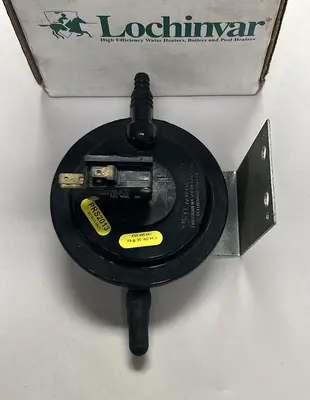 USED LOCHINVAR RSS-495-461