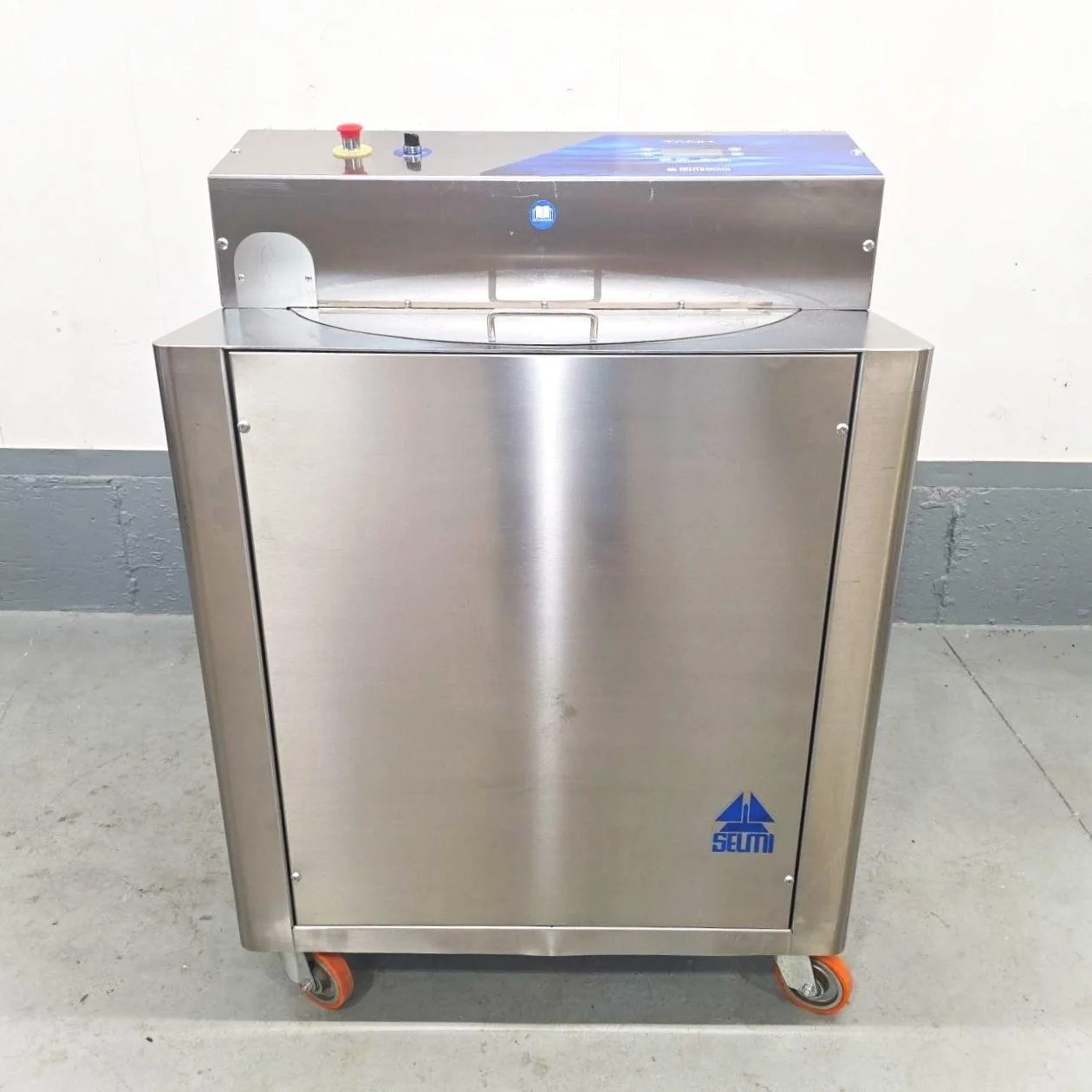 Used _UNKNOWN_ _UNKNOWN_ Chocolate Tanks Quebec CA | Equipack #1361853