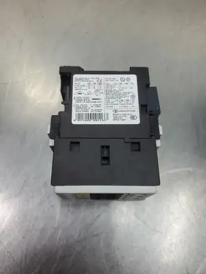 Siemens 3ZX10120RT021AA1 Contactor w/3RH19212EA02 Module. 4E50