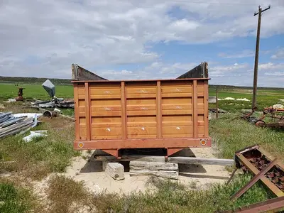 15' Omaha Standard Dump Bed