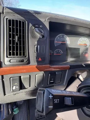 Used 2005 VOLVO VNL Conventional trucks New Jersey US | Proxy Equipment #1425980