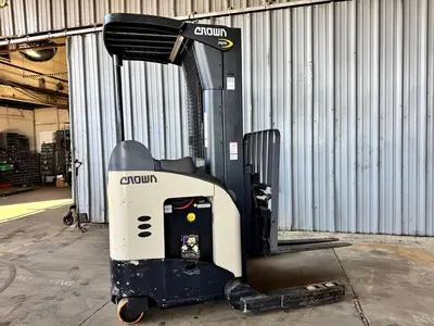 USED 2007 CROWN RD5225-30