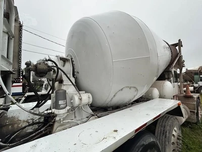 Used 2007 ADVANCE FD3000 Concrete Mixer Trucks Florida US | Big D Heavy Equipment #1556991