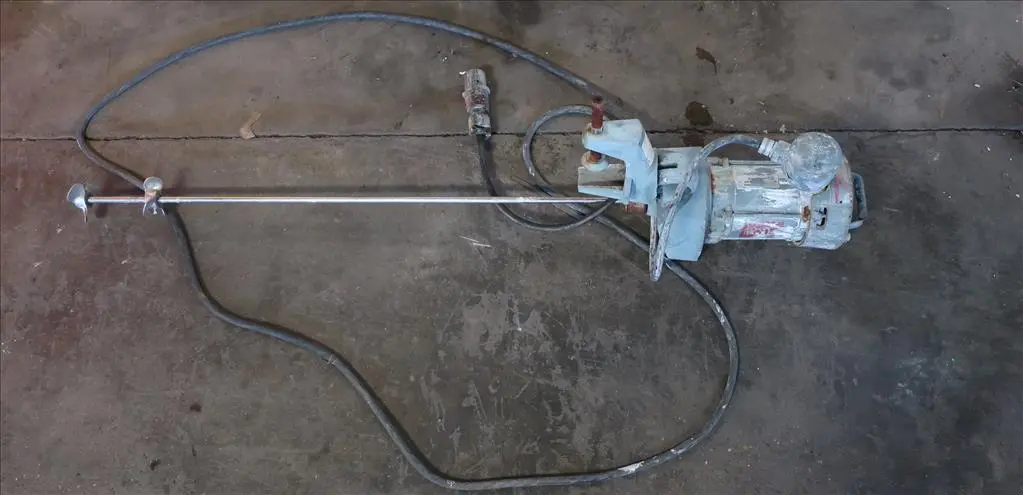 SPC8787  Agitator 1/3 hp electric Lightnin clamp-on agitator