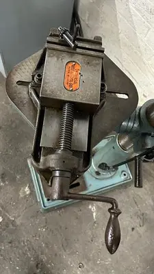 3432-410 Wilton 15″ Variable Speed Pedestal Floor Model Drill Press With 5″ Work Vise