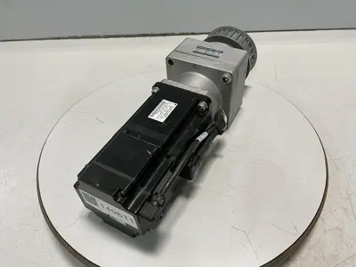 USED YASKAWA ELECTRIC SGMAS-08A2A2C-Y2