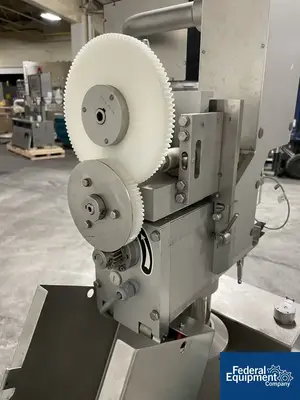USED Bausch+Ströbel Bausch+Ströbel SP 100 Powder Filling Machine