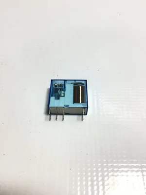 Finder 40.52S Miniature PCB/Plug-In Relay 8A (Lot of 9)