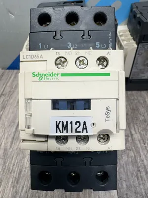USED Schneider Electric LC1D65AVU03