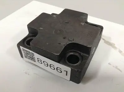 USED VICKERS CVCS25D1S210S19