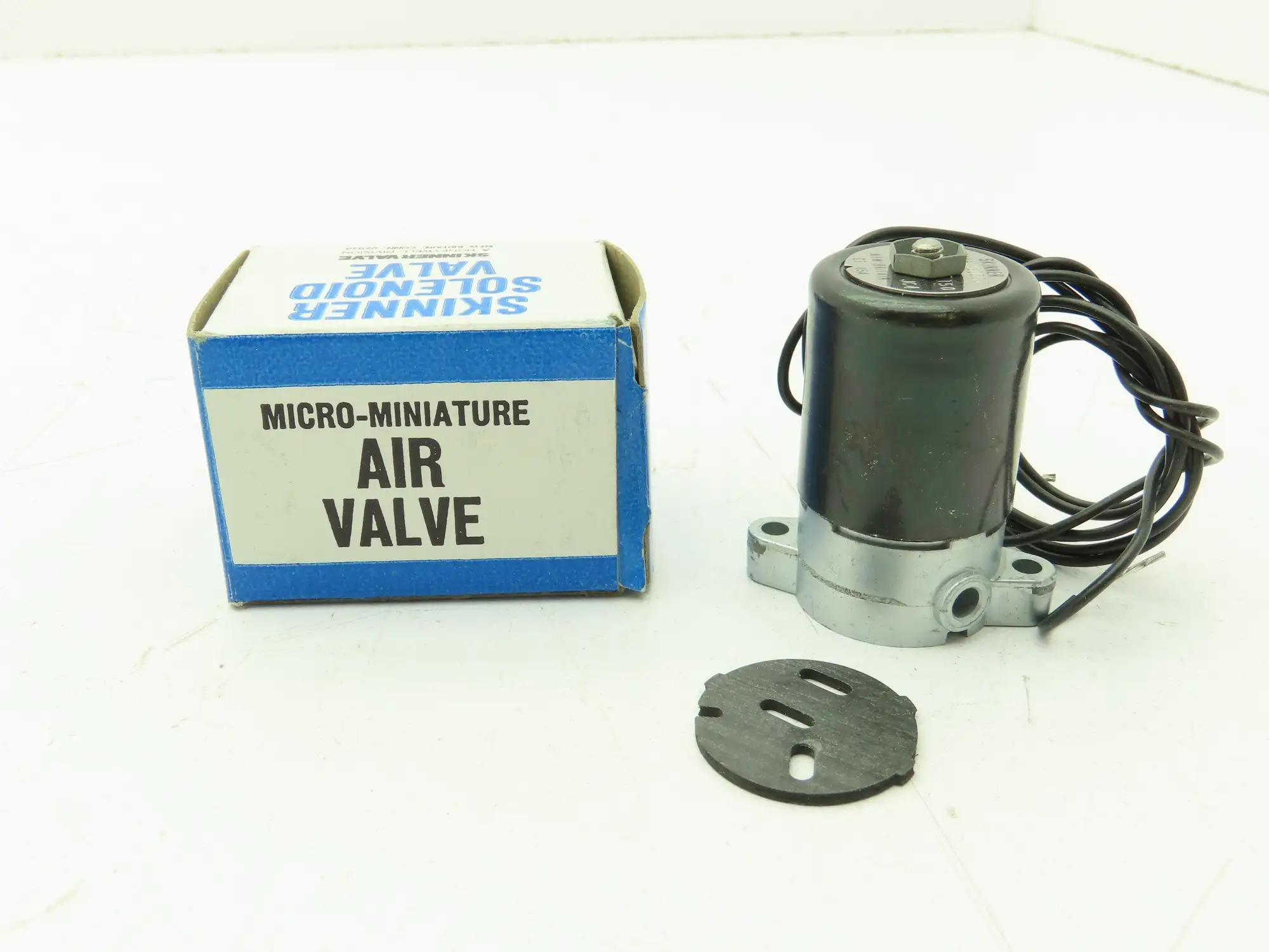 Honeywell Skinner MBD005 Micro Miniature Solenoid Air Valve 3-Way 24VDC 150 PSI