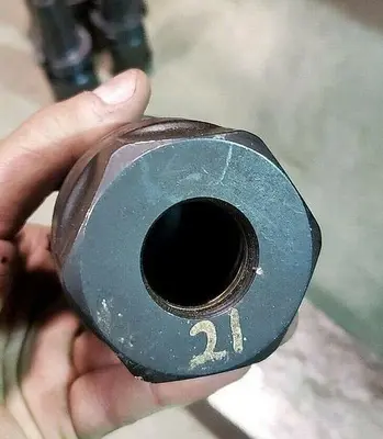 USED KENNAMETAL CV40TG100400