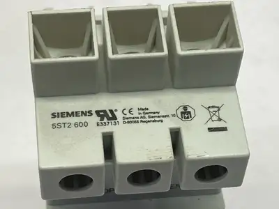 3NW7534-1HG | Siemens  Fuse Holder 3-Pole Class CC 600V 30A w/ 5ST2600 - Used