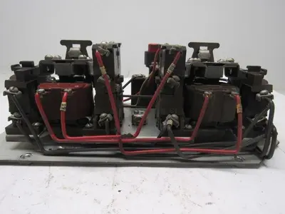 Cutler Hammer 9656H67G Size 0 Reversing Contactors Coil Overload