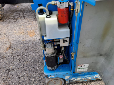USED 2015 Genie GR-12