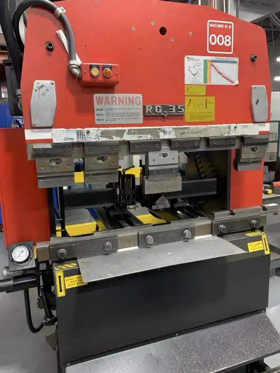 Used 1993 AMADA RG-35 Press Brakes Illinois US | Revelation Machinery #401995
