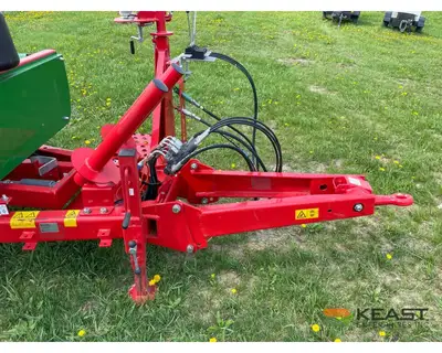 Used FARM KING _UNKNOWN_ Stretch Wrappers Iowa US | Keast Enterprises #1360254