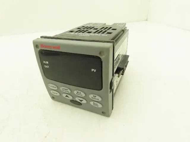 Honeywell DC2500-E0-0L00-100-00000-00-0 UDC2500 Temperature Controller Module
