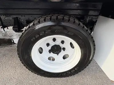 Used 2018 ISUZU NPR XD Reefer Trucks Florida US | Truck and Van Outlet #1509182