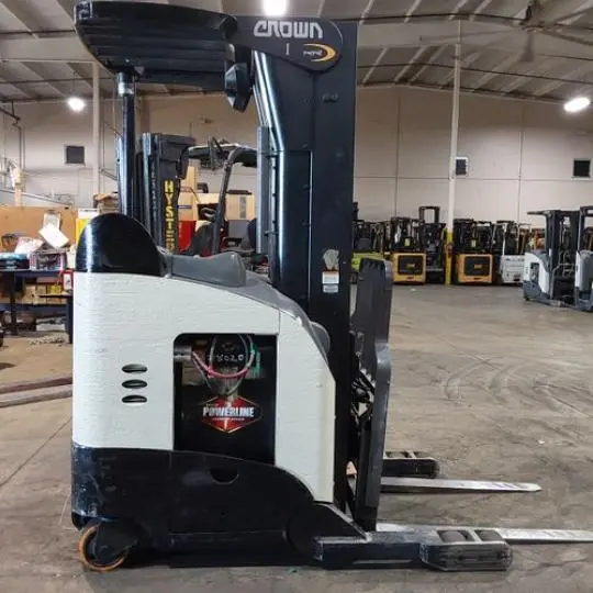 USED 2016 CROWN RR5725-45