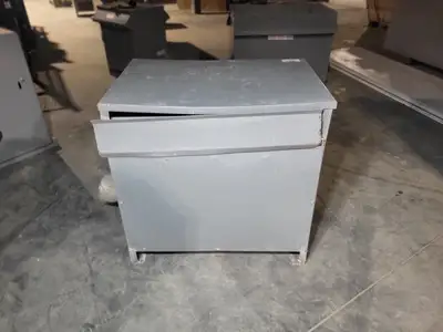 USED 2002 SQUARE D C75T8HCU