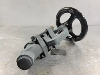 1" Class 1500 Y-Pattern Globe Valve B16.34