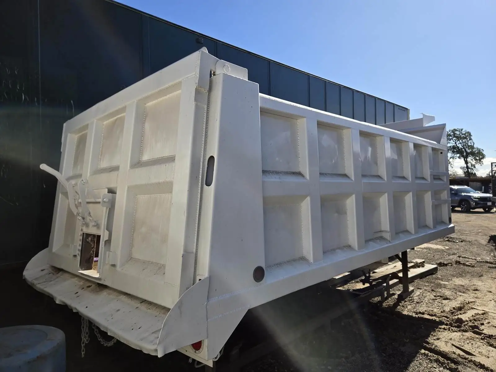 USED 2017 SUPERIOR 15'