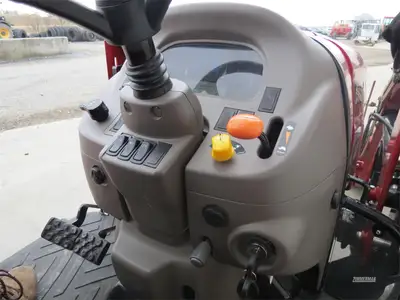 New | in-Stock 2026 CASE IH FARMALL 45C Sub-Compact & Compact Tractors Pennsylvania US | Zimmerman Farm Service #1410471