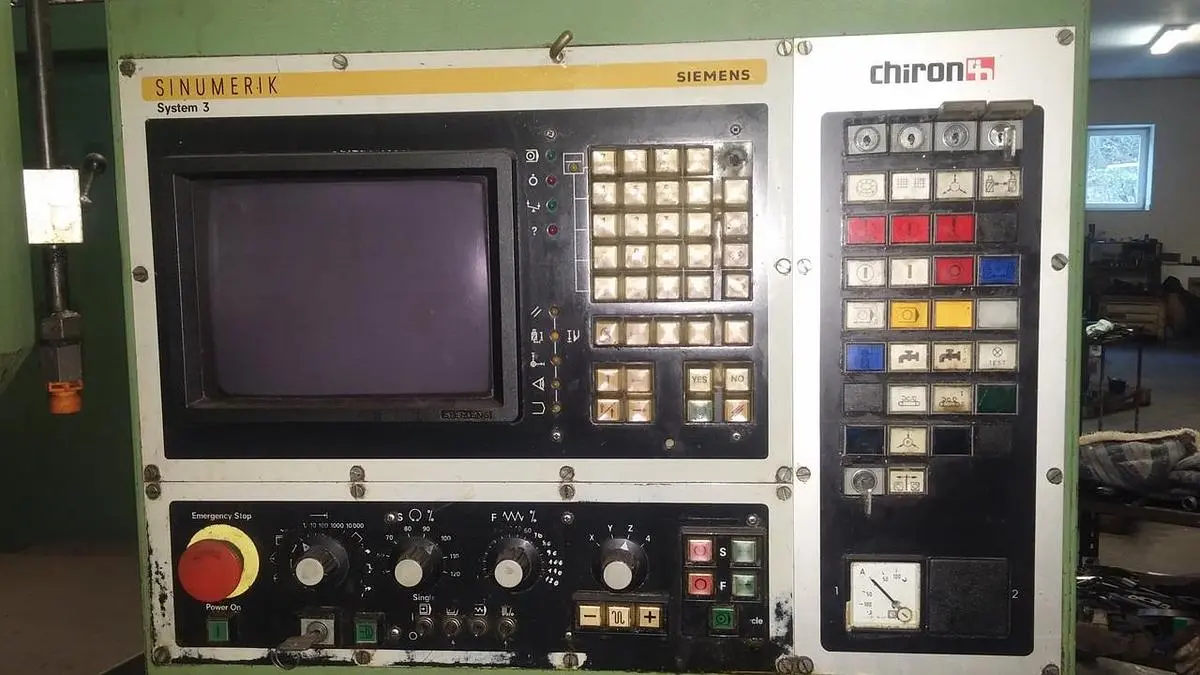 Used 1987 CHIRON FZ 16L Vertical Machining Centers CZ | Amaron s.r.o. #1056715