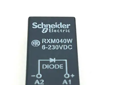 Used Schneider Electric RXM4AB2BD,RXZE2M114M,RXM040W Relays & Switches Michigan US | Maverick Industrial Sales #1401668