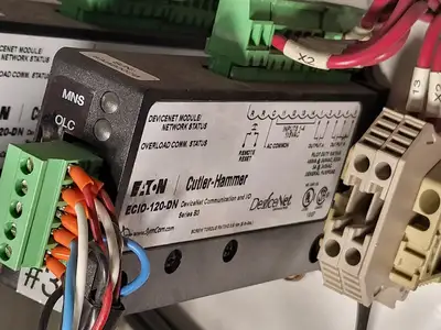 USED EATON CUTLER-HAMMER SVX015A1-5A4N1