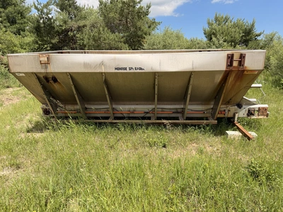 Used MONROE 14' SALT / SAND SPREADER Dry Spreaders Michigan US | Miedema Asset Management Group #1282468