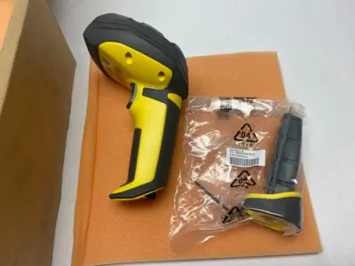 USED COGNEX DATAMAN 8072DL HANDHELD BARCODE SCANNER