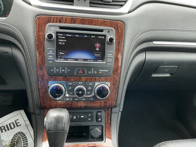 USED 2014 CHEVROLET TRAVERSE