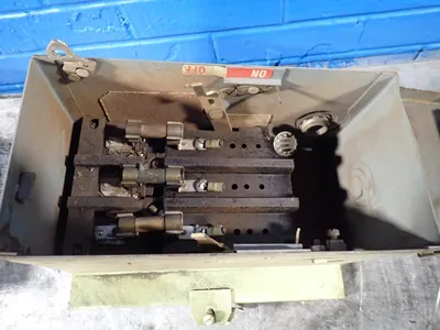 USED SQUARE D SD3203