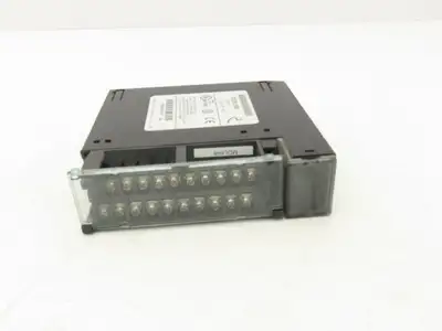GE Fanuc IC693MDL940G Output Relay Module 2A 16PT