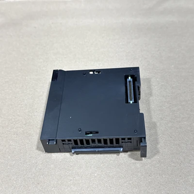 USED KEYENCE KV-7000C