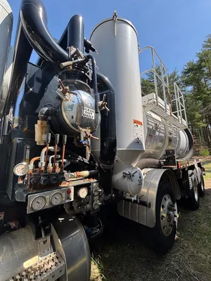 2015 Presvac Systems PowerVac 1800 Code & Non-code Liquid Vacuum Tankers | American Contractors Equipment Supply (5)